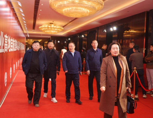 河南省中小企业发展促进会受邀出席晶典传媒河南分公司成立发布会暨感恩晚宴